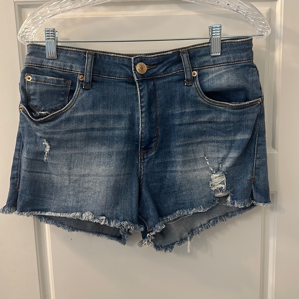 Aubrey Side-Slit Cutoff Denim Shorts